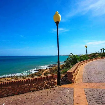 Apartment In Albamar