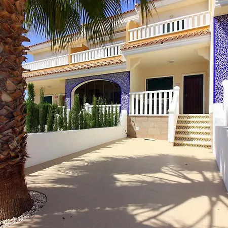 Apartment In Albamar